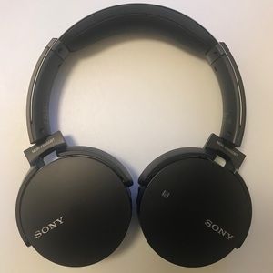 Sony Wireless Noise Cancel Headphones MDRXB650BT/B